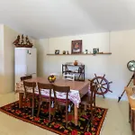 3 Bedroom Beautiful In 아파트 *