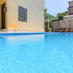 3 Bedroom Beautiful In *