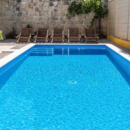 3 Bedroom Beautiful In