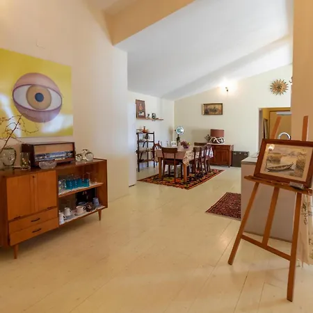 Gorgeous In Apartamento *