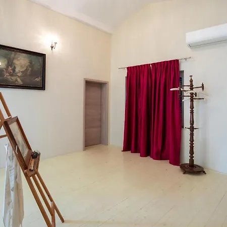 3 Bedroom Pet Friendly In
