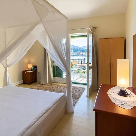 Apartament 3 Bedroom Pet Friendly In Bacina